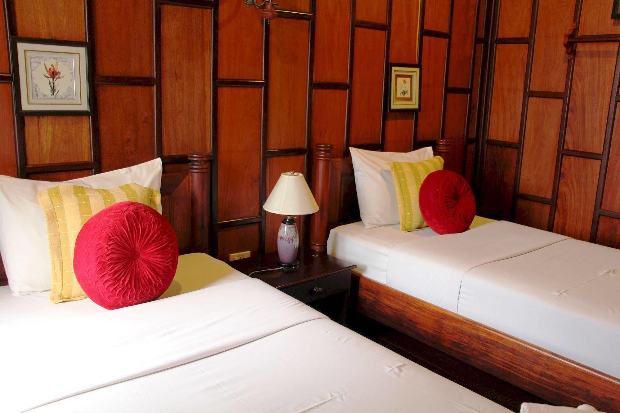 Villa Senesouk Luang Prabang Bagian luar foto